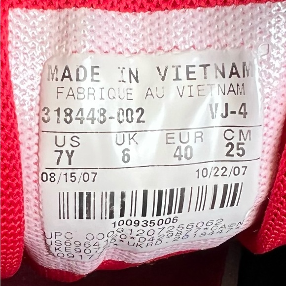 Nike Shox NZ Red Black Patent 318448-002 GS 7Y / Womens Sz 8.5 Pre-Owned - Picture 2 of 16